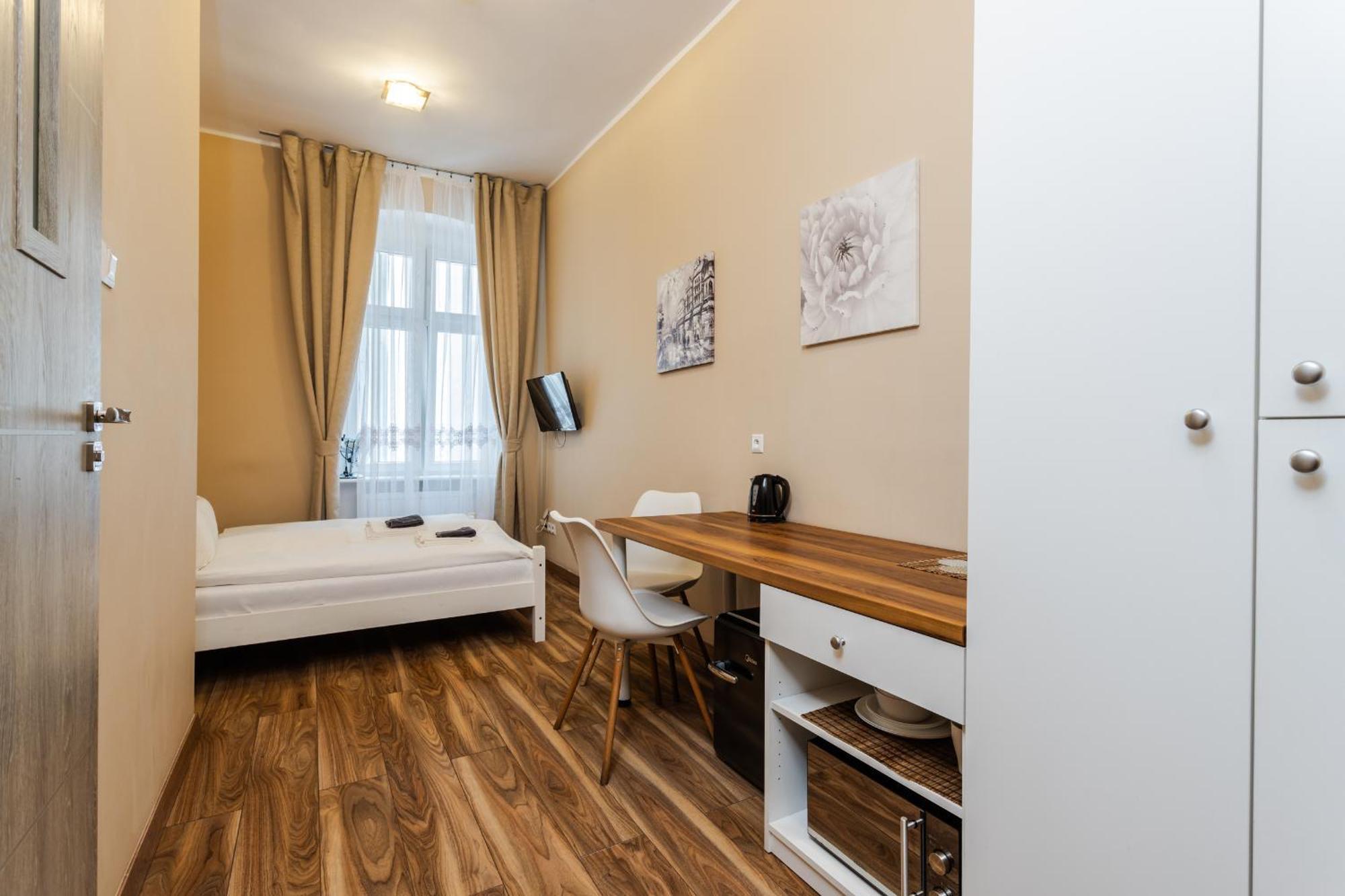 Functional And Comfortable Very Berry Studios In Poznan By Noclegi Renters 외부 사진