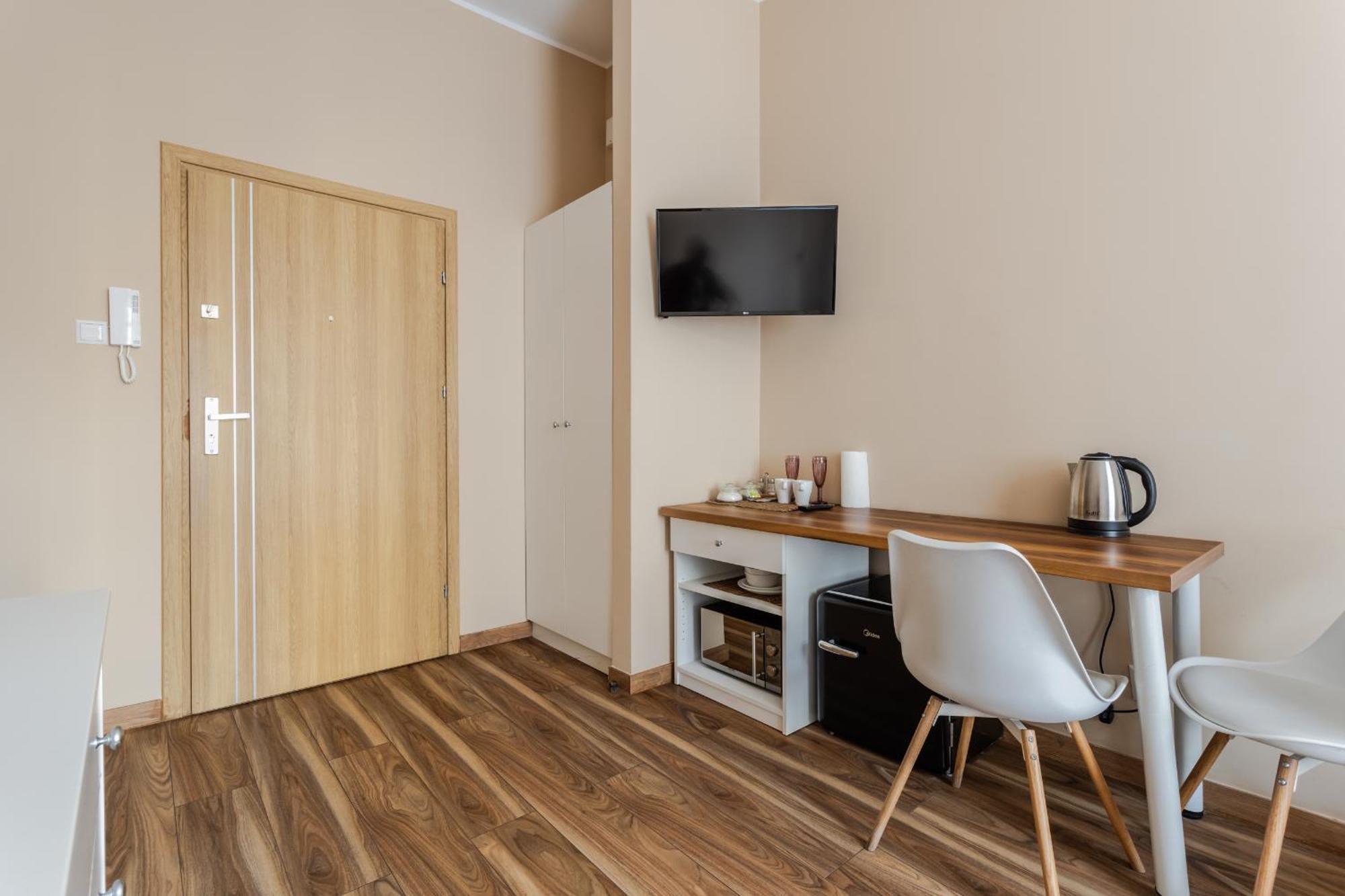 Functional And Comfortable Very Berry Studios In Poznan By Noclegi Renters 외부 사진