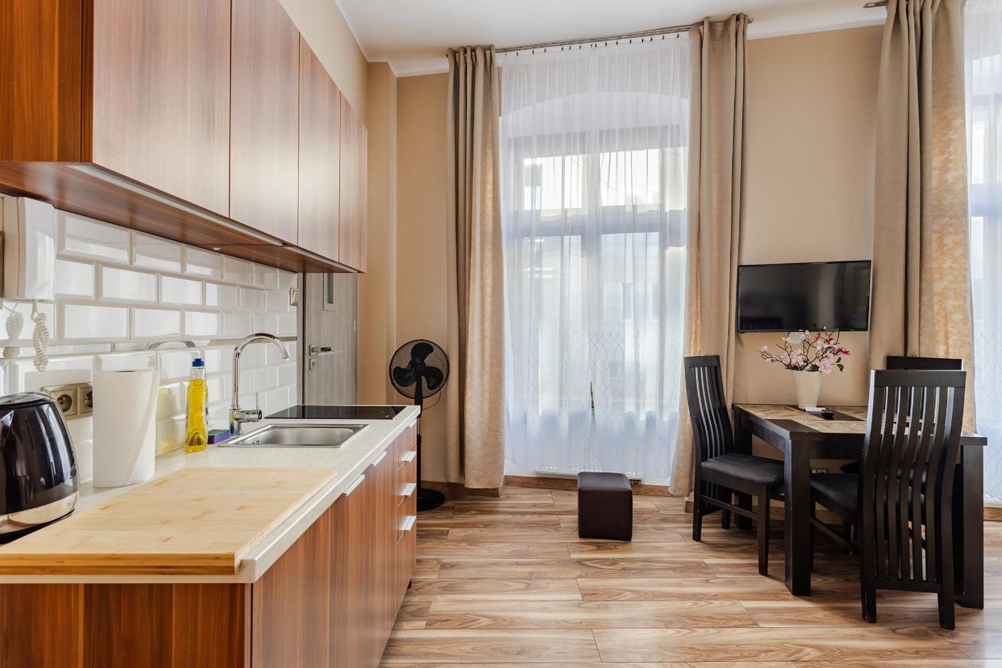 Functional And Comfortable Very Berry Studios In Poznan By Noclegi Renters 외부 사진