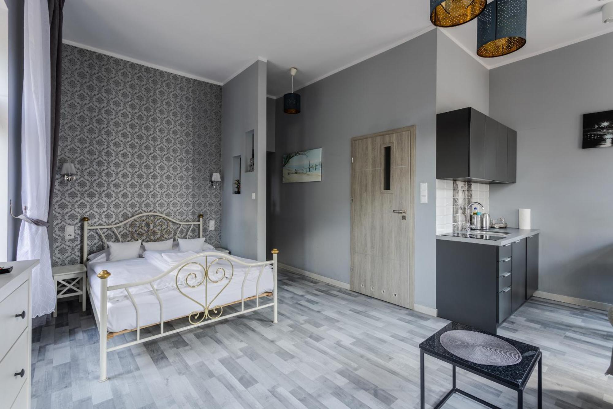 Functional And Comfortable Very Berry Studios In Poznan By Noclegi Renters 외부 사진
